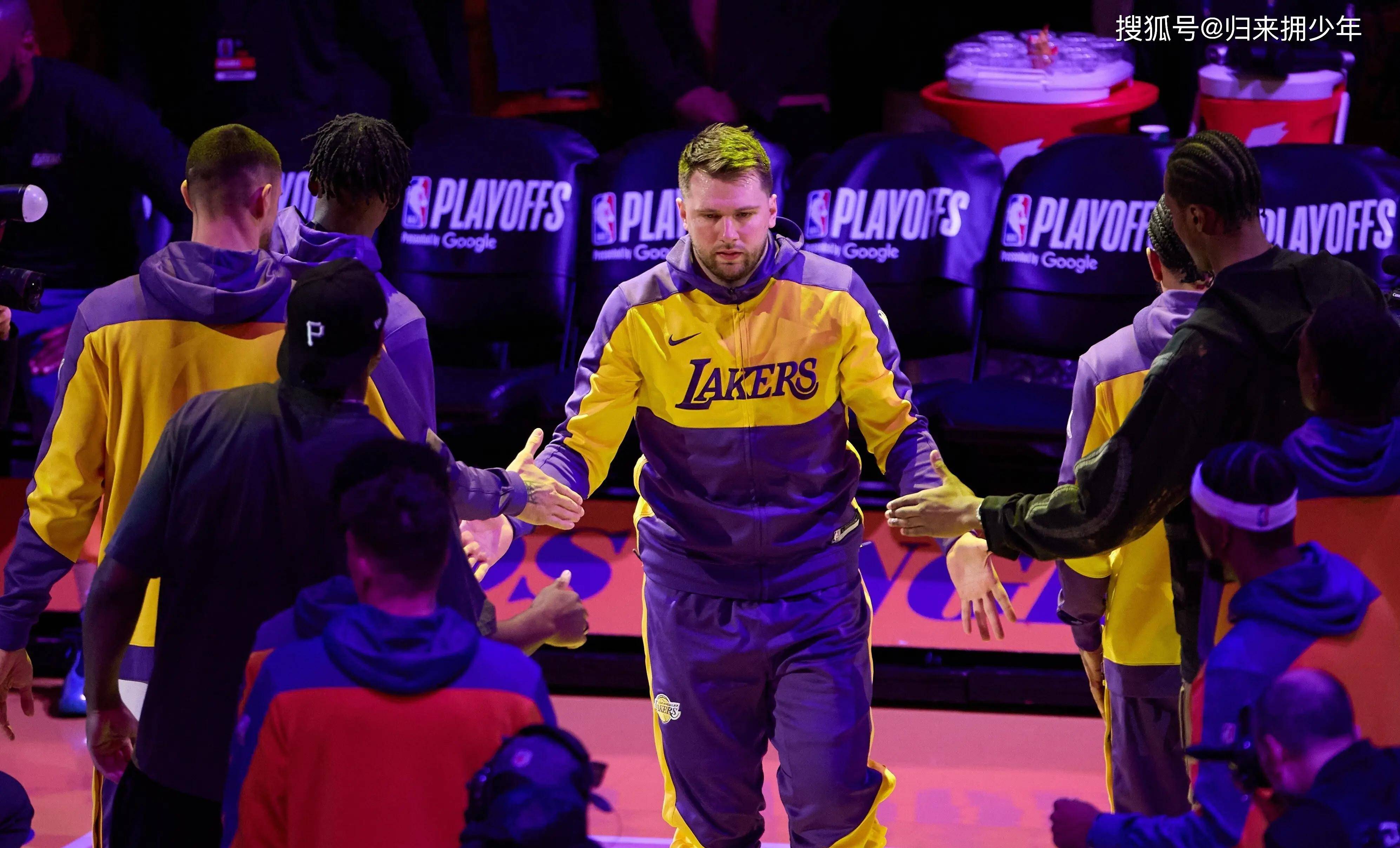 AYX体育官方入口东契奇新星战术调整表现突出，MAD前途光明！