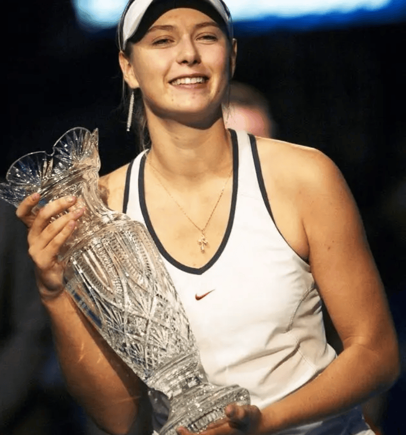 爱游戏体育AP下载莎拉波娃在FPX比赛中夺冠，重返赛场引发热议！上演精彩一战的简单介绍