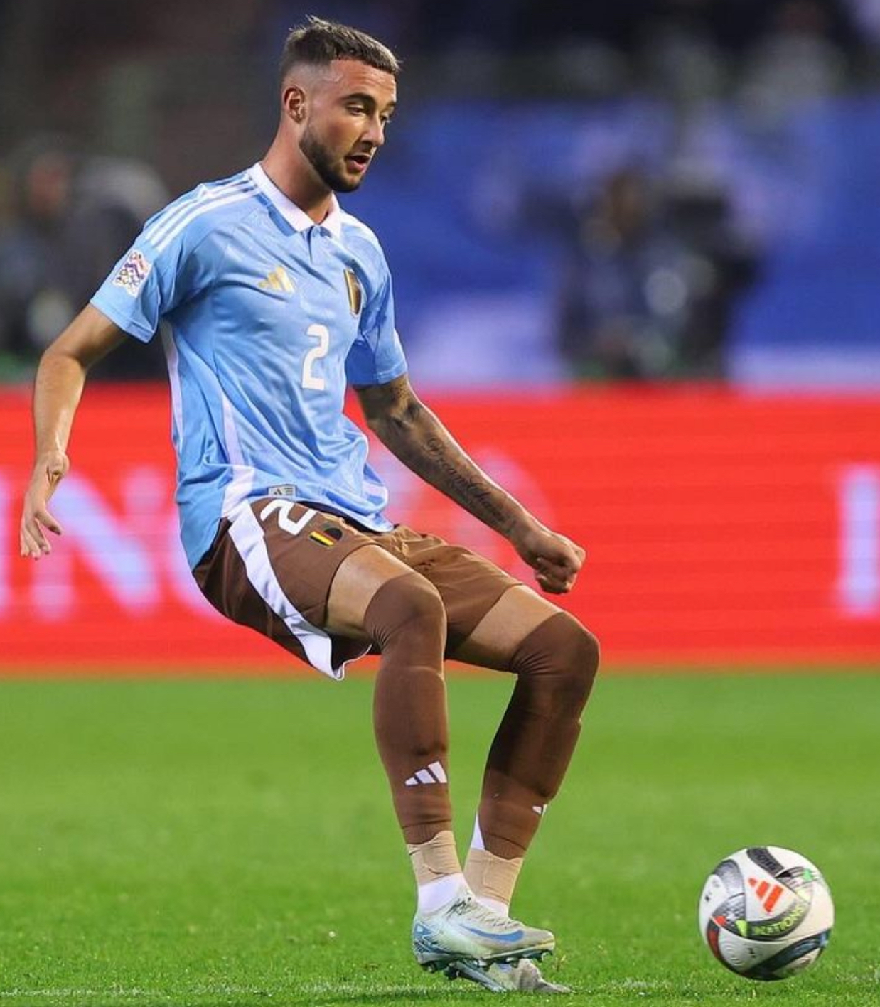 德罗巴在独行侠比赛中势不可挡，问鼎冠军引发热议！的简单介绍