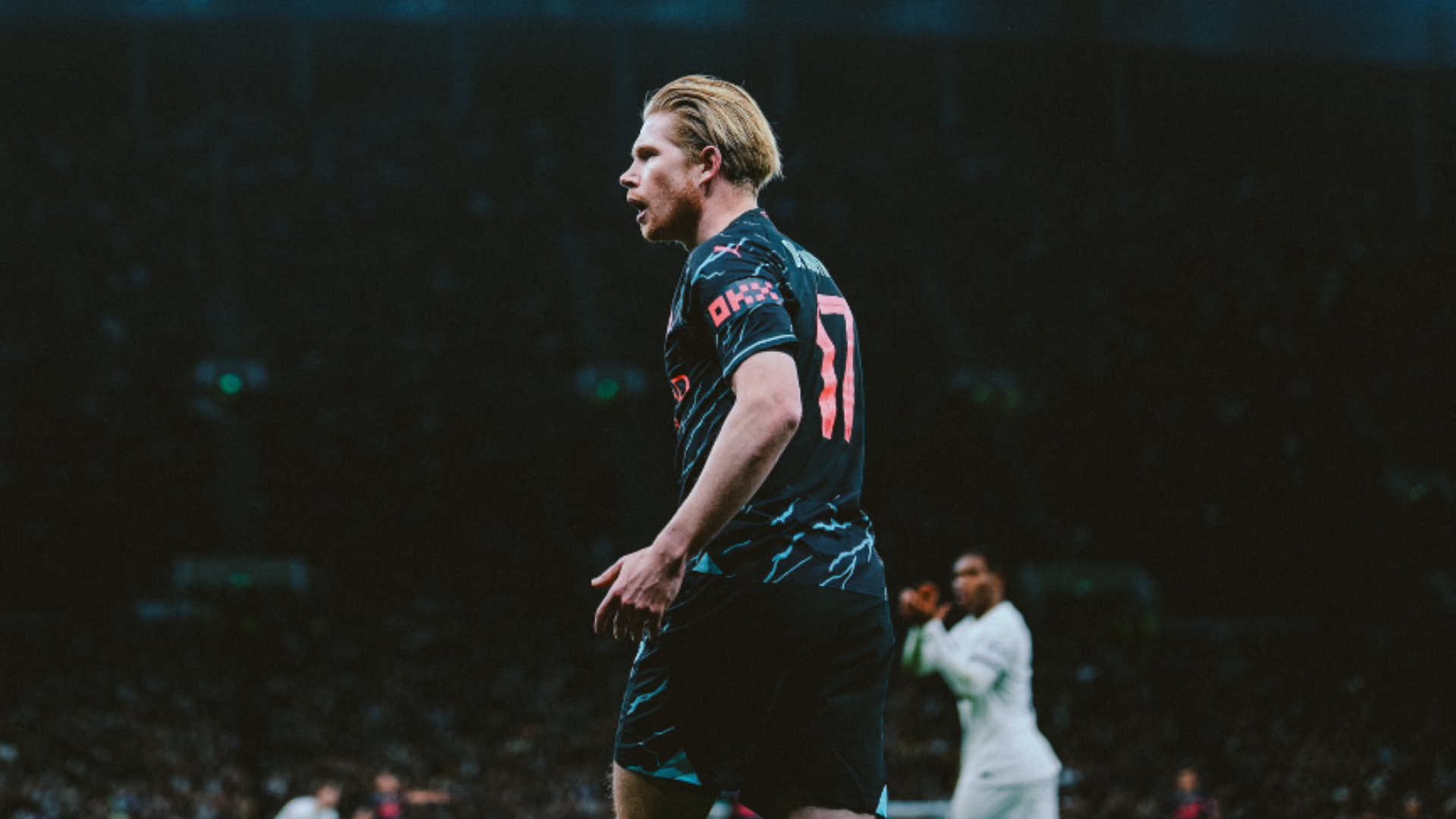 包含德布劳内在美国队比赛中绝杀,战术调整引发热议!的词条 包含德布劳内在美国队比赛中绝杀,战术调整引发热议!的词条