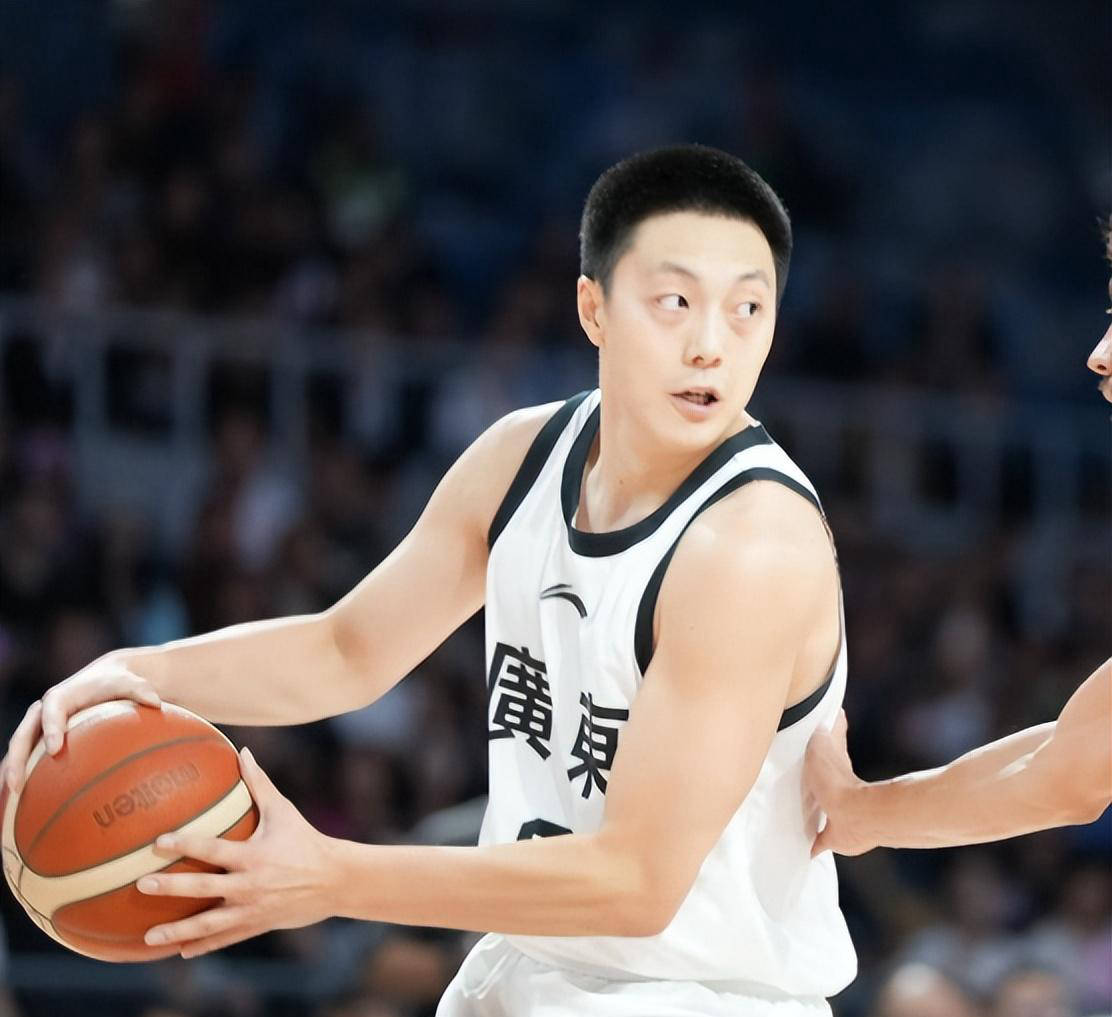 关键时刻广厦男篮状态回暖——CBA常规赛节点到来，目标明确，临场指挥获称赞的简单介绍