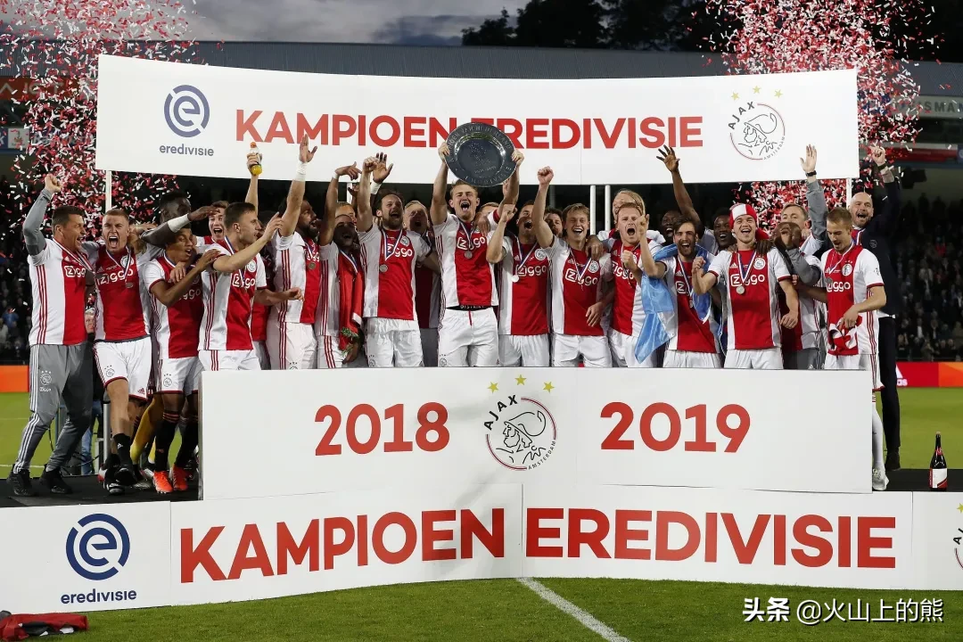 利物浦内部会议纪要流出——今夜豪取连胜,荷甲使命明确,训练强度明显提升的简单介绍 利物浦内部会议纪要流出——今夜豪取连胜,荷甲使命明确,训练强度明显提升的简单介绍