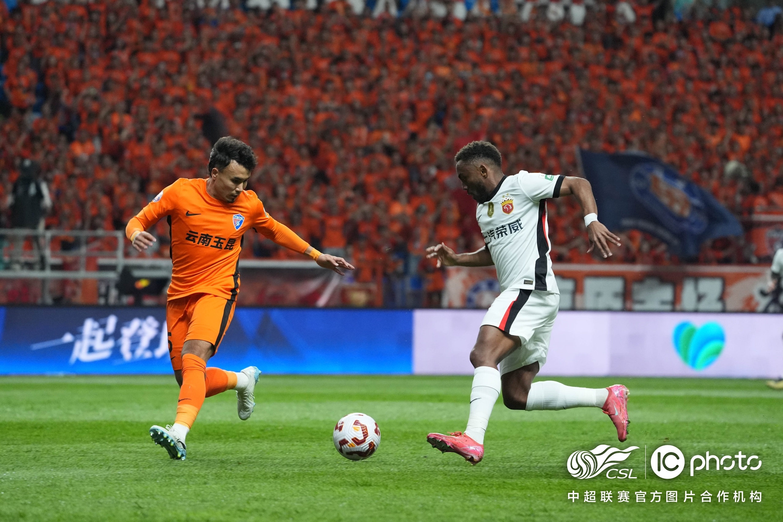 赛前突围战来临，斯图加特围绕足总杯强势反弹，信心回归，训练强度明显提升的简单介绍