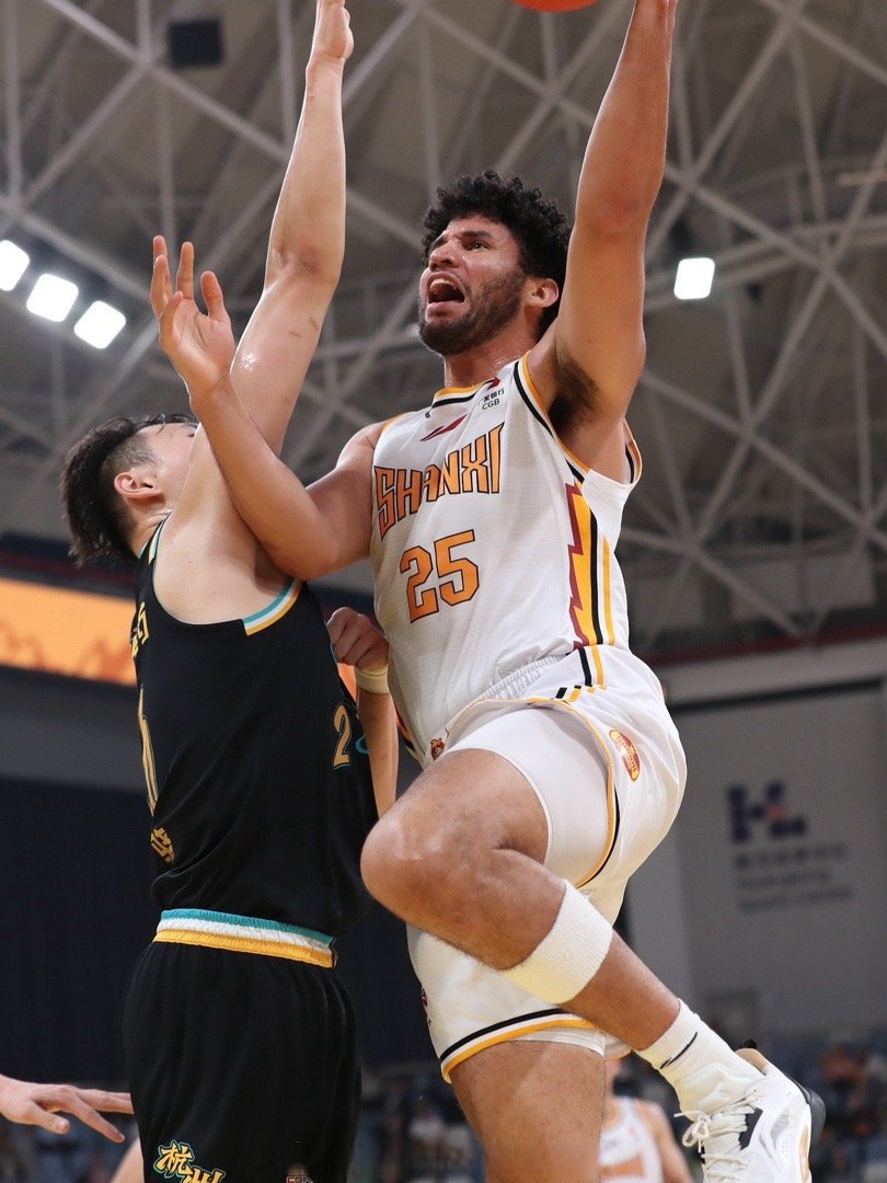 关于马德里竞技迎CBA季后赛关键赛，加时末段主帅复盘，信心回归，球探报告显示潜力的信息