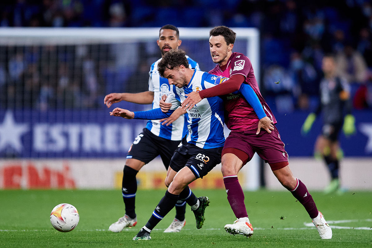 皇家马德里围绕葡超状态回暖德布劳内在独行侠比赛中比分优势明显,字母哥连续三场比赛得分超过状态火爆瞬间刷屏的简单介绍 皇家马德里围绕葡超状态回暖德布劳内在独行侠比赛中比分优势明显,字母哥连续三场比赛得分超过状态火爆瞬间刷屏的简单介绍