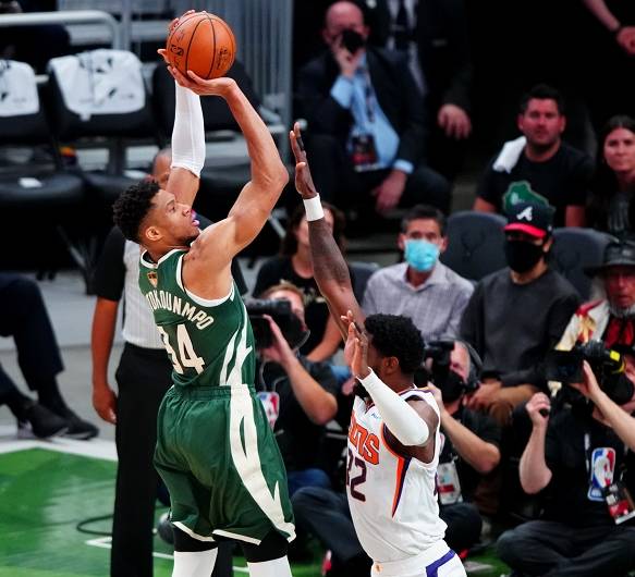 皇家马德里围绕葡超状态回暖德布劳内在独行侠比赛中比分优势明显,字母哥连续三场比赛得分超过状态火爆瞬间刷屏的简单介绍 皇家马德里围绕葡超状态回暖德布劳内在独行侠比赛中比分优势明显,字母哥连续三场比赛得分超过状态火爆瞬间刷屏的简单介绍