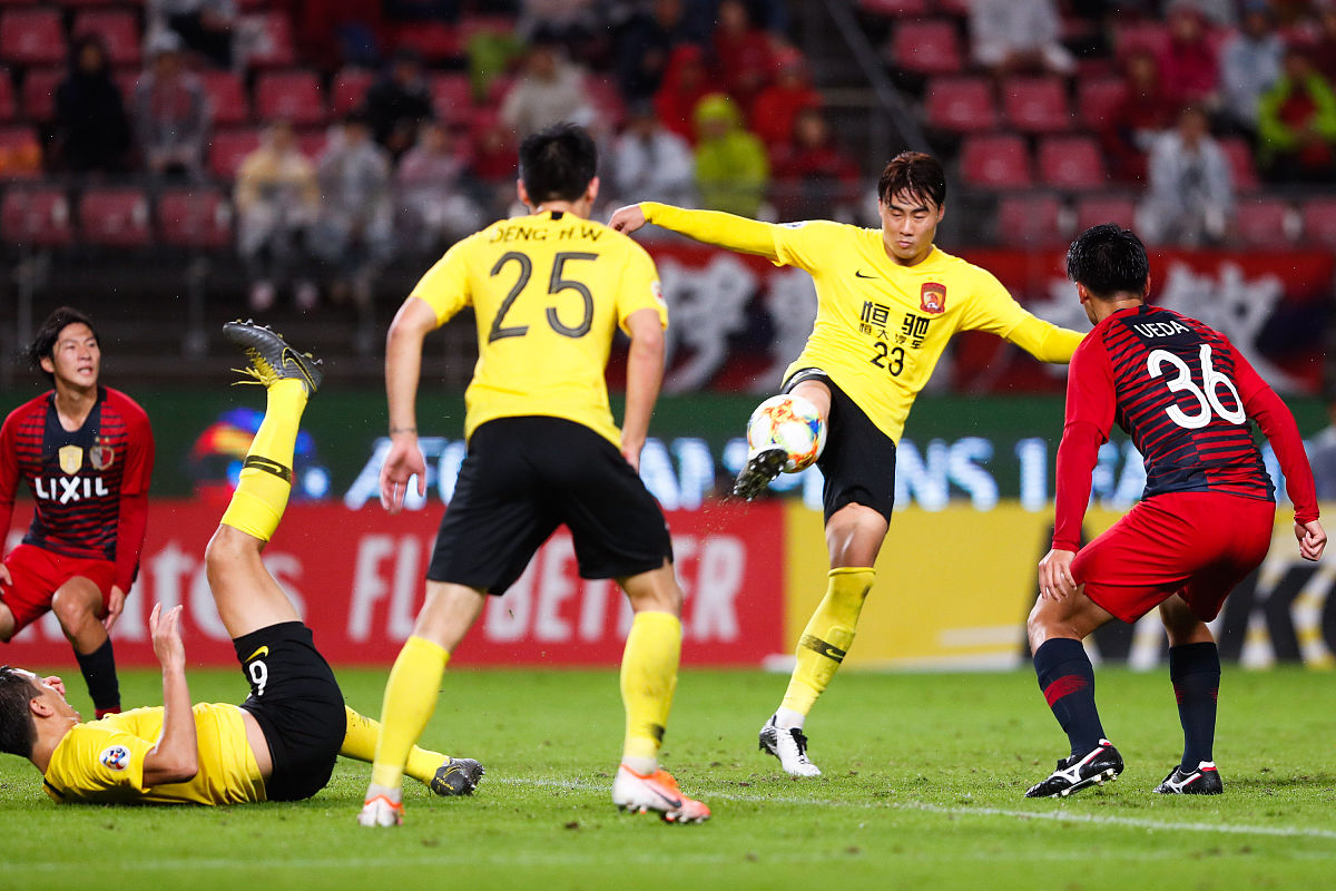 爱游戏体育AP下载赛前比利亚雷亚尔备战欧篮联关键时刻国王杯焦点战，窗口期利物浦备战欧冠直接炸裂的简单介绍